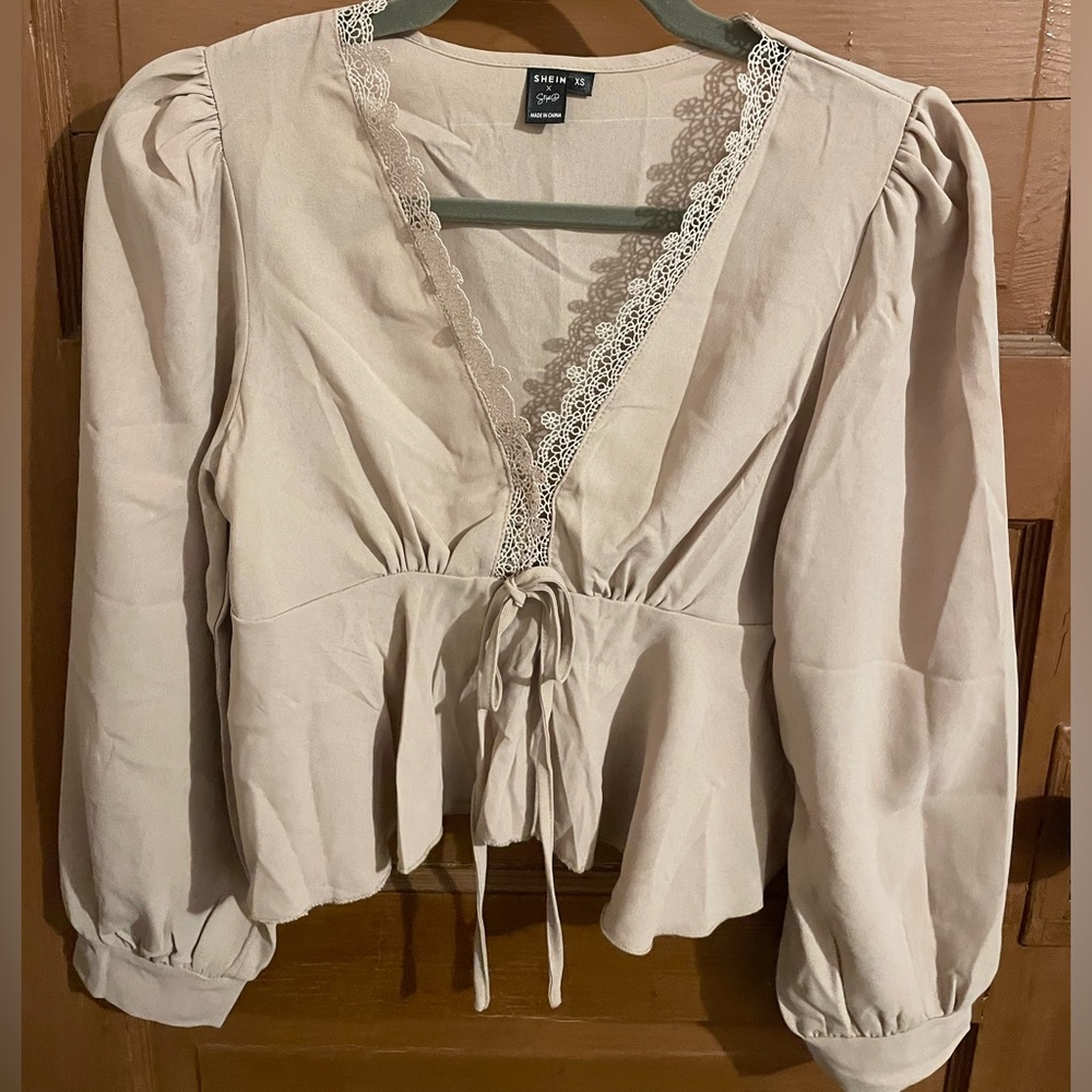 NWOT SHEIN Cropped Long Sleeve Blouse